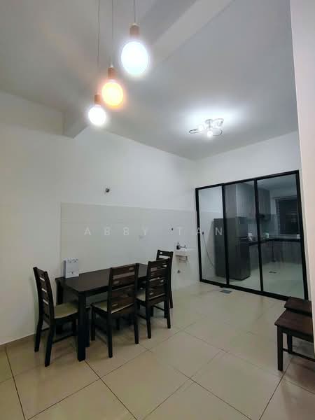 2-storey Terraced House for Rent in Bandar Sri Sendayan (Negeri Sembilan) - Abby Tan - Dining Room - PropertyGuru.com.my