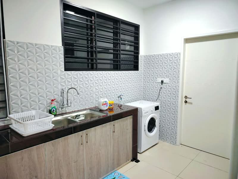 2-storey Terraced House for Rent in Bandar Sri Sendayan (Negeri Sembilan) - Abby Tan - Kitchen - PropertyGuru.com.my