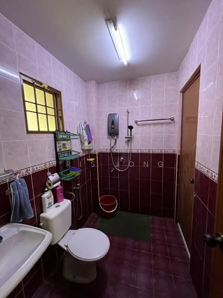 Rumah Teres 2.5 Tingkat untuk Dijual di Bandar Mahkota Cheras (Cheras) - Tris Jong - Bathroom - PropertyGuru.com.my