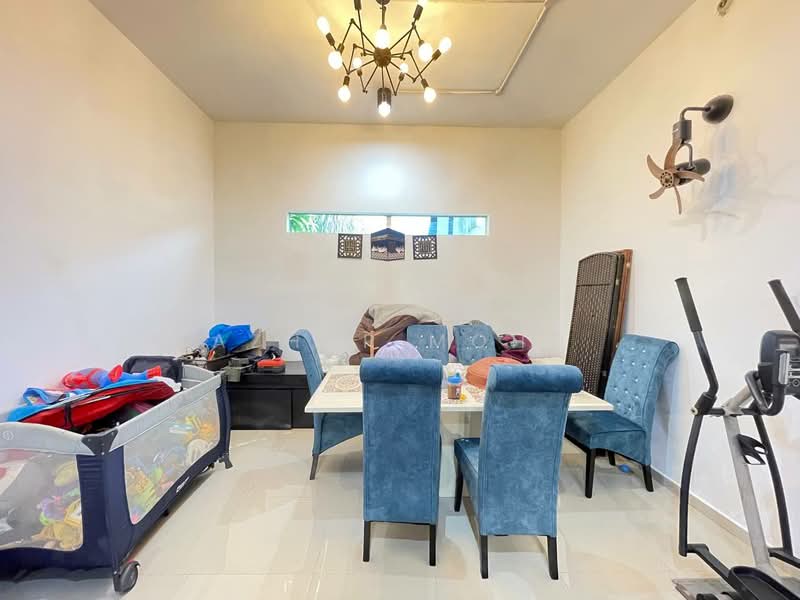 Rumah Teres 1-Tingkat untuk Dijual di Seksyen 29 (Shah Alam) - Azhar Mohd - Dining Room - PropertyGuru.com.my