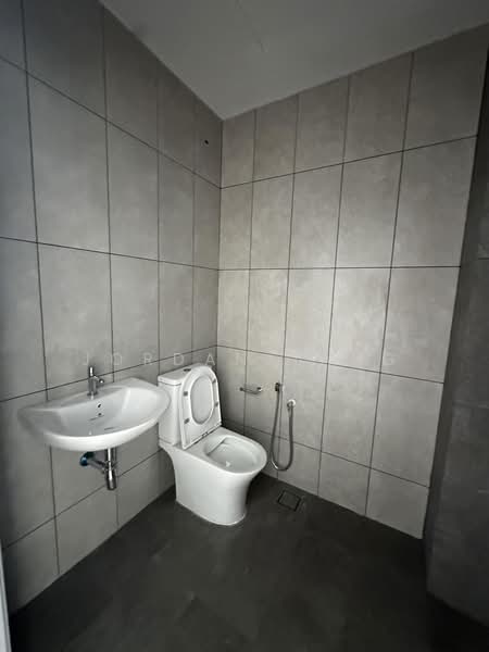 2-storey Terraced House for Sale in Bandar Gamuda Cove (Dengkil) - Jordan Tang - Bathroom - PropertyGuru.com.my
