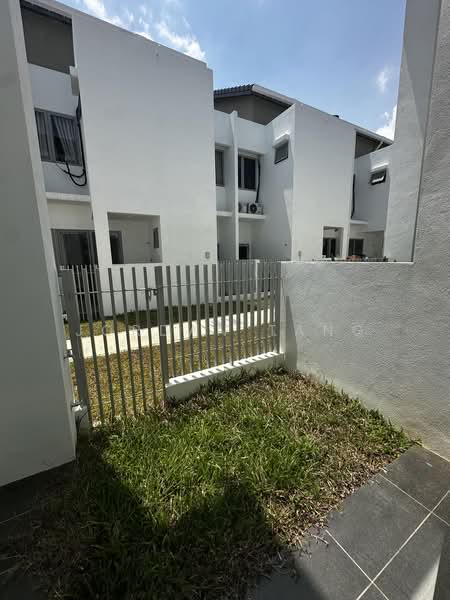 2-storey Terraced House for Sale in Bandar Gamuda Cove (Dengkil) - Jordan Tang - Exterior - PropertyGuru.com.my
