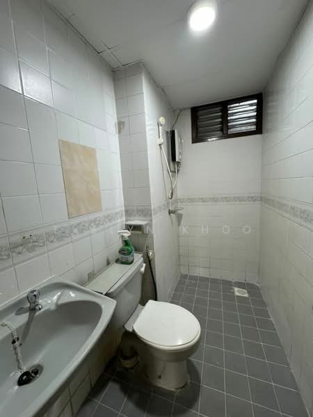 Condominium for Sale at University Tower - Evelyn Khoo - Bathroom - PropertyGuru.com.my