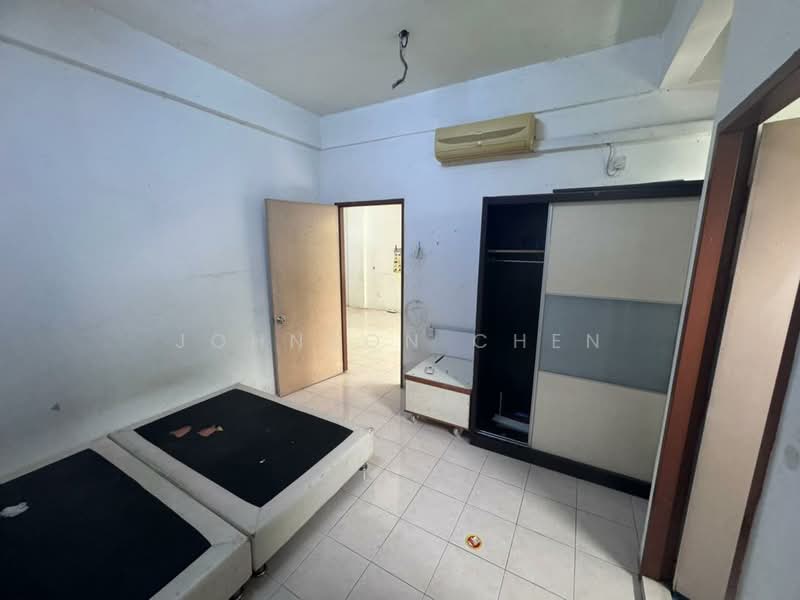 Apartment for Sale at Taman Putri Kulai - Johnson Chen - Bedroom - PropertyGuru.com.my