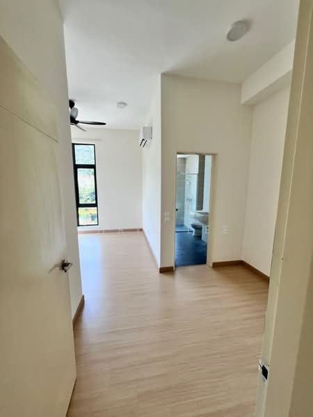 Kondominium untuk Disewa di Brezza Hill - Chris Lee - Interior - PropertyGuru.com.my