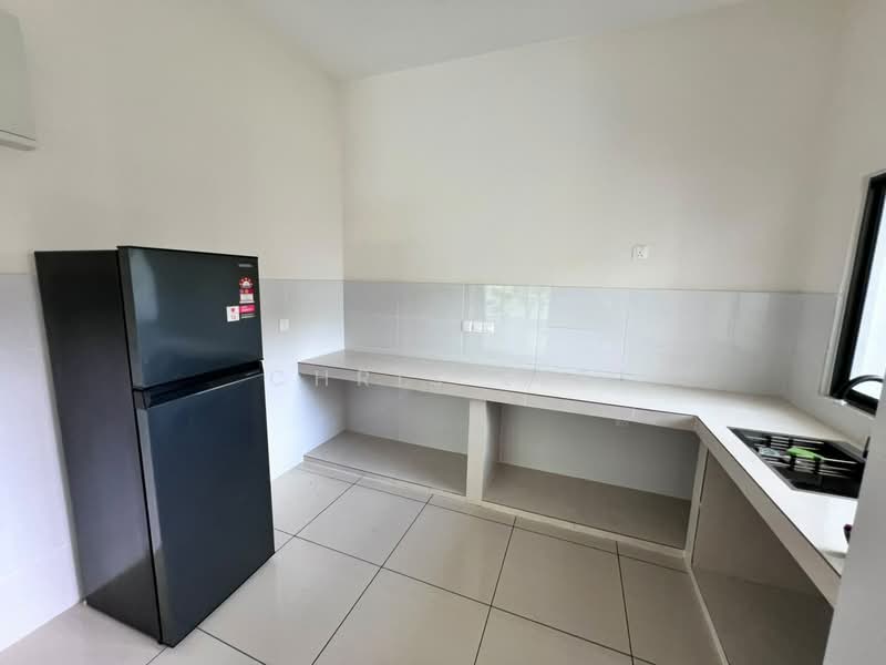 Kondominium untuk Disewa di Brezza Hill - Chris Lee - Kitchen - PropertyGuru.com.my