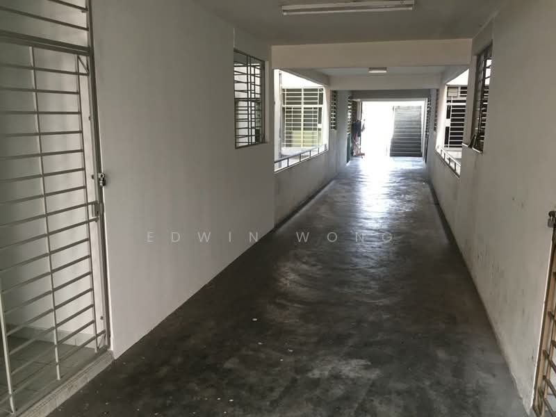 Apartment for Sale at Pangsapuri Mutiara Subang - Edwin Wong - Corridor - PropertyGuru.com.my