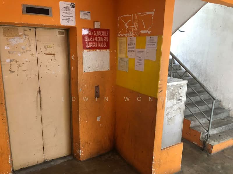 Apartment for Sale at Pangsapuri Mutiara Subang - Edwin Wong - Corridor - PropertyGuru.com.my