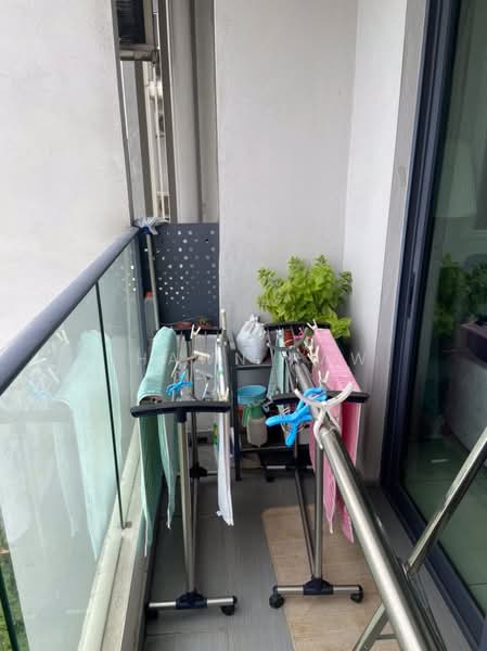 Servis Apartment untuk Disewa di LakePark Residence @ KL North - Shawn Paw - Balcony - PropertyGuru.com.my