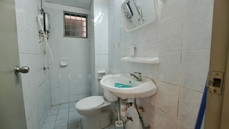 Kondominium untuk Disewa di BBK Condominium - Teresa Teng - Bathroom - PropertyGuru.com.my