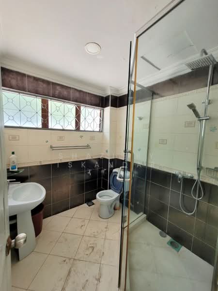 Bungalow House untuk Dijual di Seksyen 6 (Kota Damansara) - Shaziery Iskandar - Bathroom - PropertyGuru.com.my