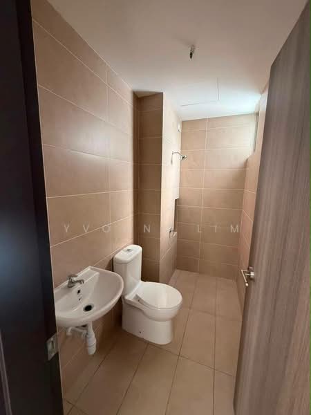 Service Residence for Sale at Pandan Heights (Residensi Pandan 3) - Yvonne Lim - Bathroom - PropertyGuru.com.my