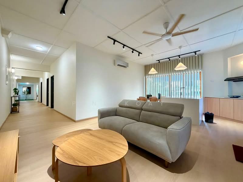 Rumah Teres 1 Tingkat untuk Dijual di Fettes Park (Tanjung Tokong) - Ping Koay - Living Room - PropertyGuru.com.my