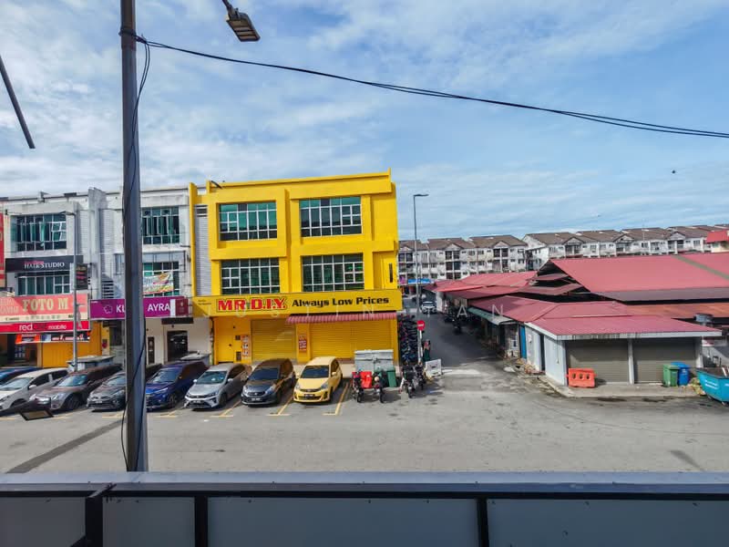 Kedai / Pejabat untuk Disewa di Taman Sri Serdang (Seri Kembangan) - JUSTIN TAN - Exterior - PropertyGuru.com.my
