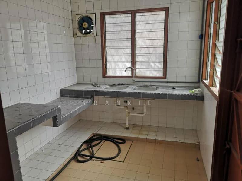 2-storey Terraced House for Rent in Taman Midah (Cheras) - Frankie Ong - Kitchen - PropertyGuru.com.my