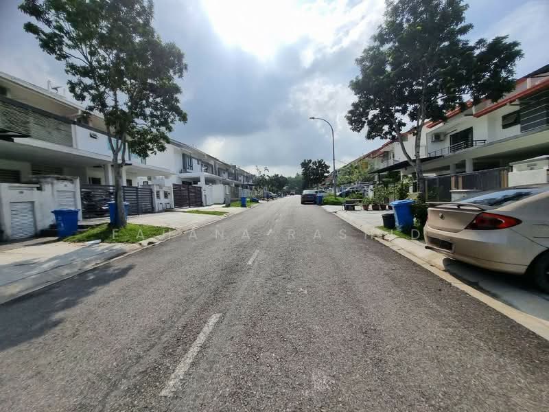 Rumah Teres untuk Dijual di Aman Putri (Sungai Buloh) - Fahana Rashid - Exterior - PropertyGuru.com.my