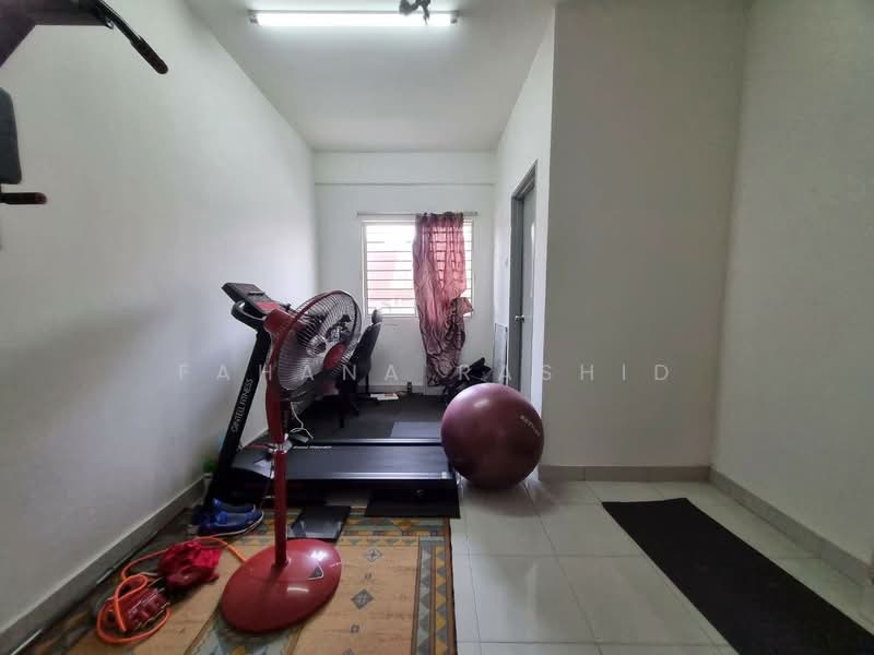 Rumah Teres untuk Dijual di Aman Putri (Sungai Buloh) - Fahana Rashid - Gym - PropertyGuru.com.my