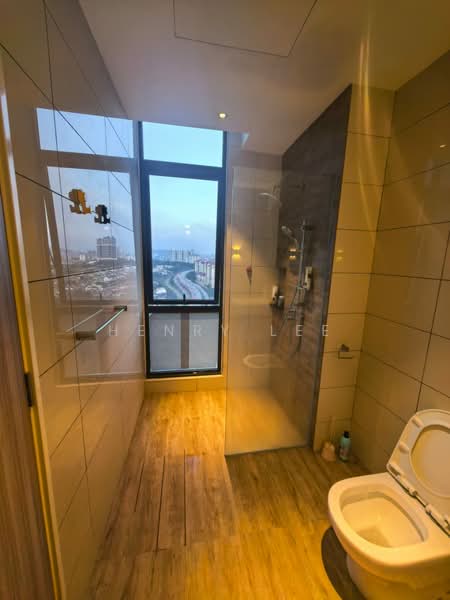 Servis Apartment untuk Dijual di Avara - Henry Lee - Bathroom - PropertyGuru.com.my