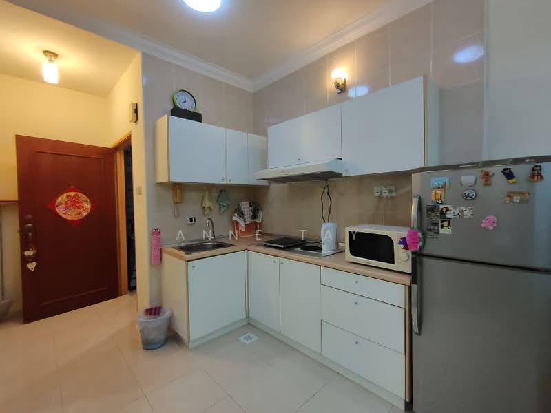 Pangsapuri untuk Disewa di Sri Samudera Apartment (Seaview Residence Suites) - Anne Tay - Kitchen - PropertyGuru.com.my