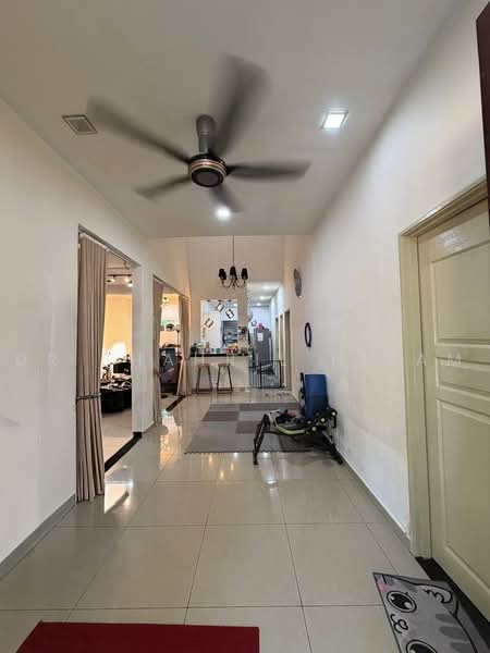 Rumah Teres 1 Tingkat untuk Dijual di Kampung Lombong (Shah Alam) - Dr Shahril Nizam - Corridor - PropertyGuru.com.my