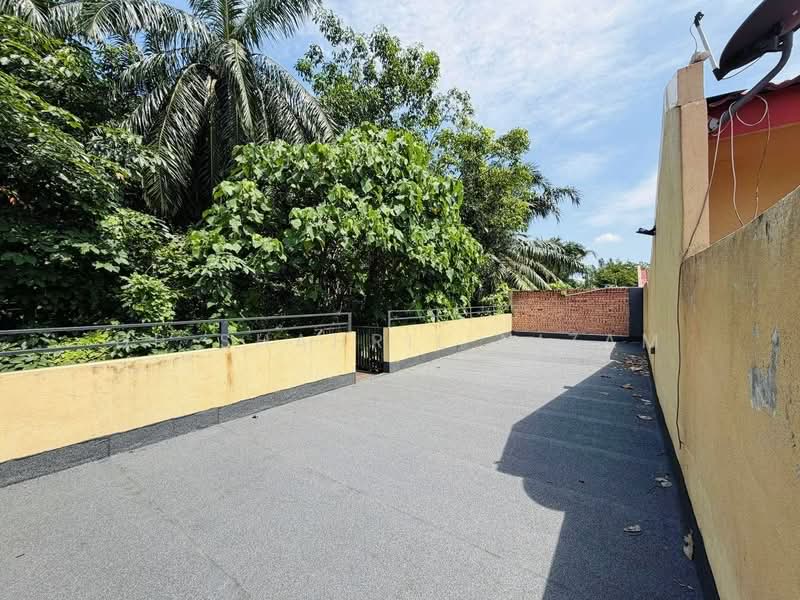 Rumah Teres 1 Tingkat untuk Dijual di Kampung Lombong (Shah Alam) - Dr Shahril Nizam - Exterior - PropertyGuru.com.my