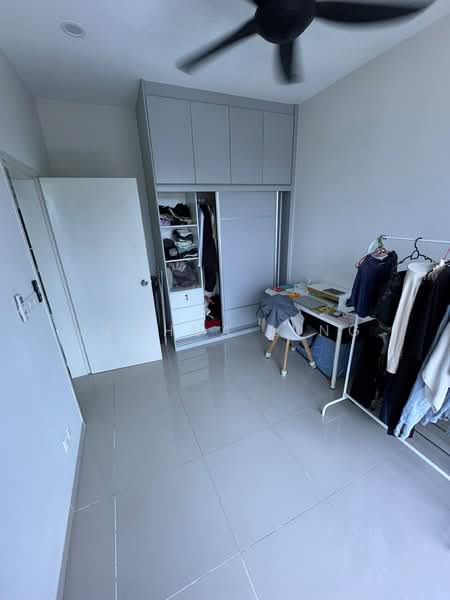 Servis Apartment untuk Dijual di Amani Residence - Joshua Ling - Bedroom - PropertyGuru.com.my