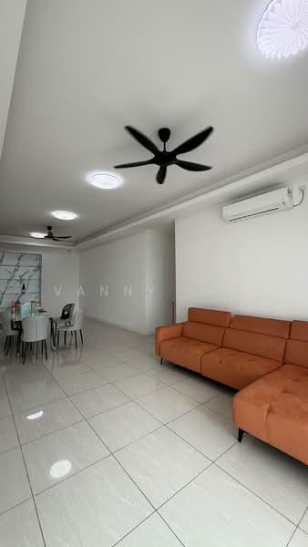 Kondominium untuk Dijual di Sky Condominium (Skyz Residence) - Vanny Lum - Living Room - PropertyGuru.com.my