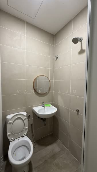 Kondominium untuk Dijual di Sky Condominium (Skyz Residence) - Vanny Lum - Bathroom - PropertyGuru.com.my