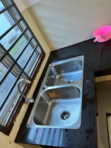 2.5-storey Terraced House for Sale in Taman Scientex Pasir Gudang (Pasir Gudang) - Daniel Yong - Kitchen - PropertyGuru.com.my