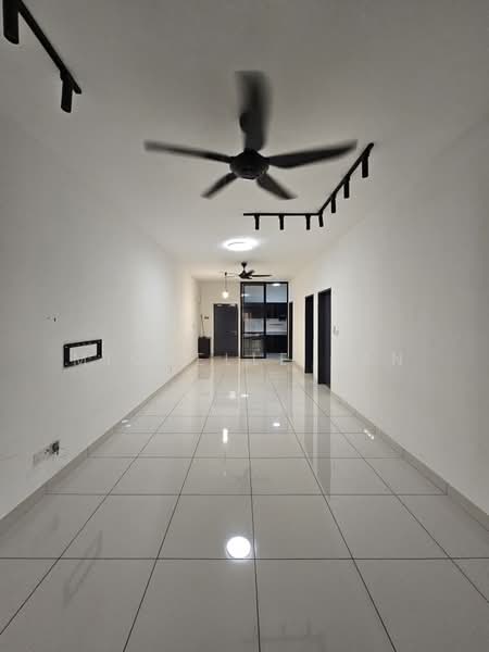 Kondominium untuk Dijual di The Holmes 2 - Michelle Tan - Corridor - PropertyGuru.com.my