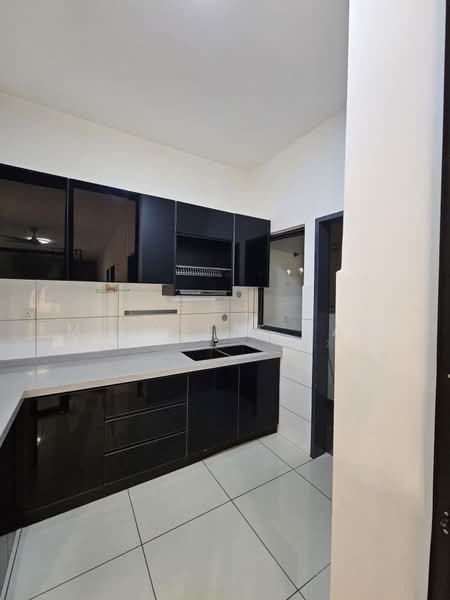 Kondominium untuk Dijual di The Holmes 2 - Michelle Tan - Kitchen - PropertyGuru.com.my