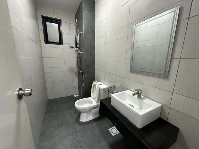 Servis Apartment untuk Disewa di Amani Residence - Yi Jun - Bathroom - PropertyGuru.com.my