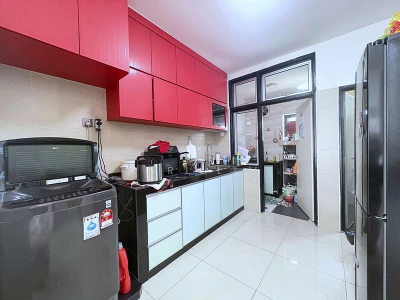 Rumah Teres 2-Tingkat untuk Dijual di Taman Dato' Chellam (Ulu Tiram) - Karl Lim - Kitchen - PropertyGuru.com.my
