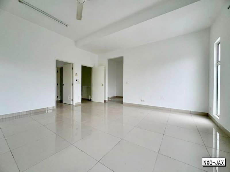 Semi-Detached House for Sale in Setia Damai (Setia Alam) - Jennie Chew - Living Room - PropertyGuru.com.my