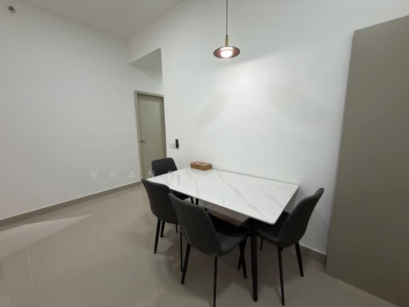 Servis Apartment untuk Disewa di Residensi Ava @ Kiara Bay - Brandon Chia - Dining Room - PropertyGuru.com.my