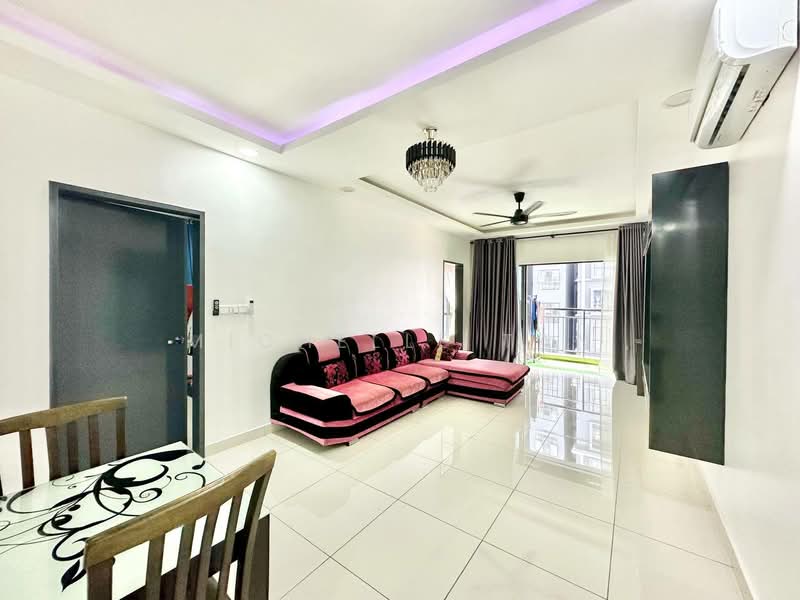 Kondominium untuk Dijual di The Holmes 2 - Michelle Tan - Living Room - PropertyGuru.com.my