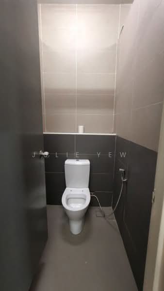 Kilang untuk Dijual di Eco Business Park 2 Senai (Senai) - Julie Yew - Bathroom - PropertyGuru.com.my