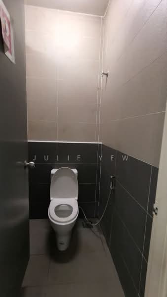 Kilang untuk Dijual di Eco Business Park 2 Senai (Senai) - Julie Yew - Bathroom - PropertyGuru.com.my
