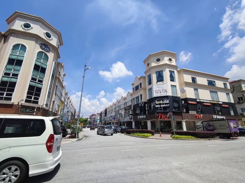 Shop for Rent in Dataran Sunway (Kota Damansara) - Chloe Wai - Exterior - PropertyGuru.com.my