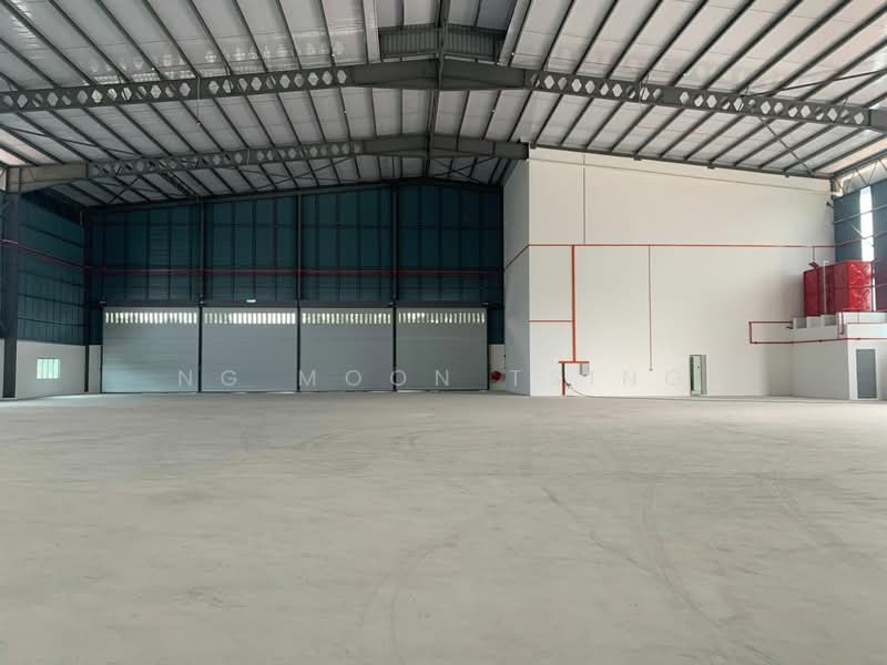 Warehouse for Rent in Jalan Kuching (Kuala Lumpur) - Ng Moon Tsing - Interior - PropertyGuru.com.my