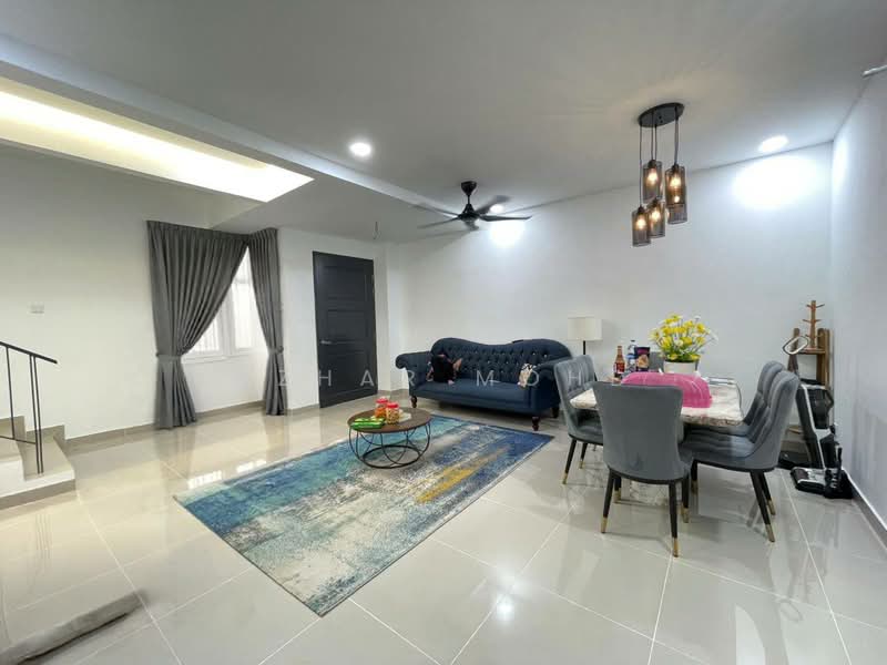2-storey Terraced House for Sale in Taman Shah Bandar (Klang) - Azhar Mohd - Living Room - PropertyGuru.com.my