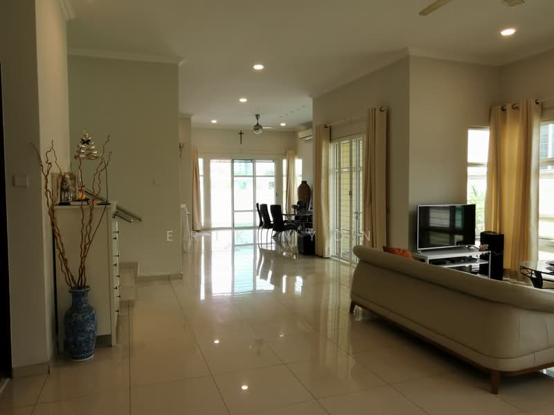 Rumah Banglo untuk Dijual di Cheras (Selangor) - Erik Nyon - Living Room - PropertyGuru.com.my