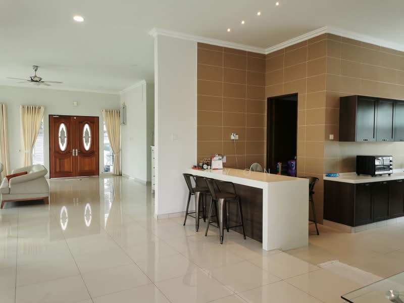 Rumah Banglo untuk Dijual di Cheras (Selangor) - Erik Nyon - Living Room - PropertyGuru.com.my