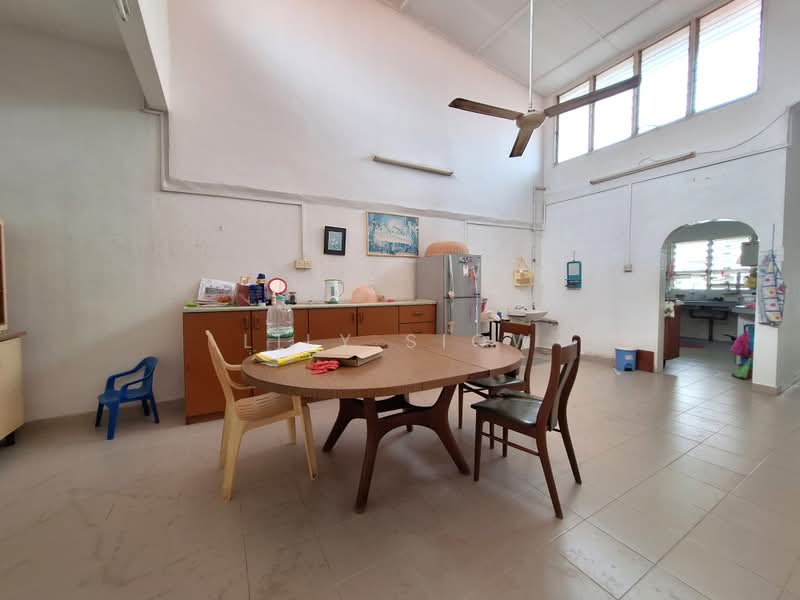 Rumah Teres 1 Tingkat untuk Dijual di Seksyen 22 (Petaling Jaya) - Lily Siow - Dining Room - PropertyGuru.com.my