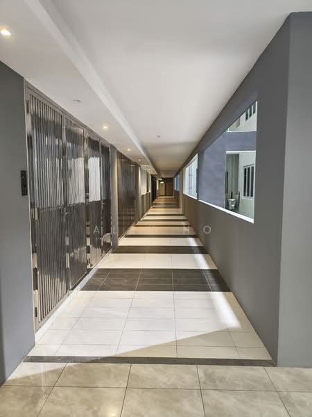 Condominium for Sale at QuayWest Residence - Alex Ho - Corridor - PropertyGuru.com.my