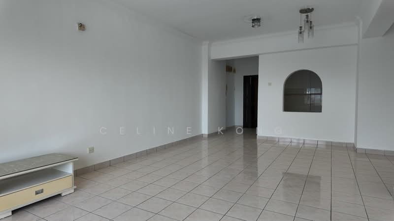 Condominium for Sale at Vista Komanwel C - Celine Kong - Living Room - PropertyGuru.com.my