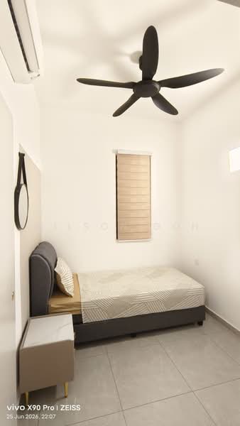 Servis Apartment untuk Disewa di Savana @ Utropolis - Wilson Goh - Bedroom - PropertyGuru.com.my