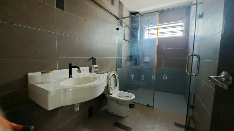 Rumah Teres 2.5 Tingkat untuk Disewa di Bandar Puteri Klang (Klang) - Teresa Teng - Bathroom - PropertyGuru.com.my