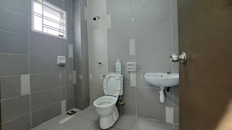 Rumah Teres 2.5 Tingkat untuk Disewa di Bandar Puteri Klang (Klang) - Teresa Teng - Bathroom - PropertyGuru.com.my