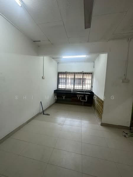 Flat for Sale at Flat Bandar Selesa Jaya @ Jalan Silat Gayong - Shi May Yeong - PropertyGuru.com.my